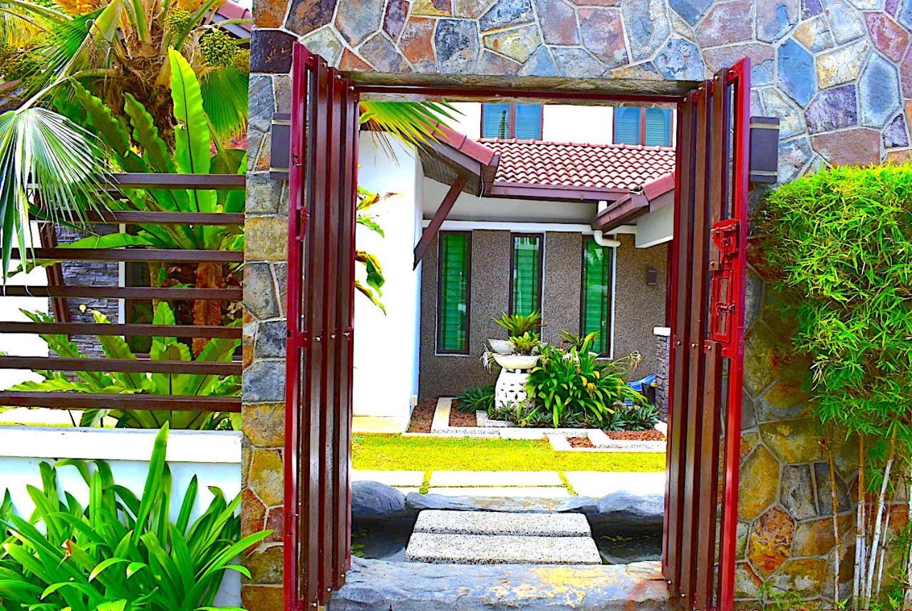 12Haven Stunning Seaside Luxury Villa Pd With Kids Pool Port Dickson Esterno foto